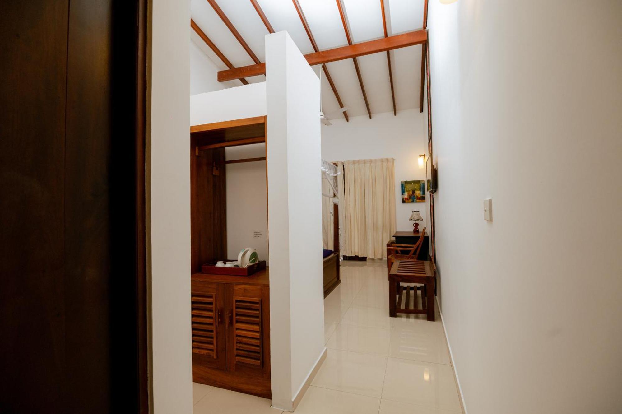 Prince Beach Hotel Bentota Ngoại thất bức ảnh