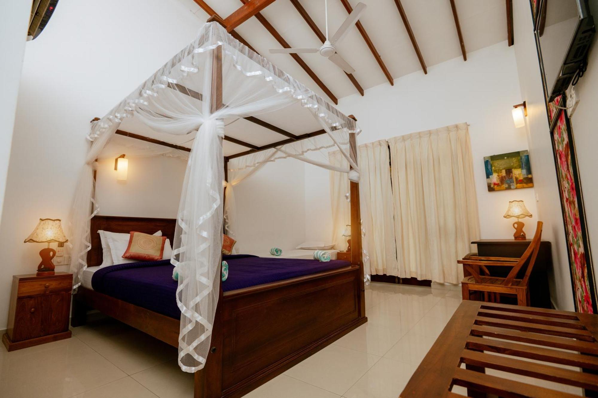 Prince Beach Hotel Bentota Ngoại thất bức ảnh