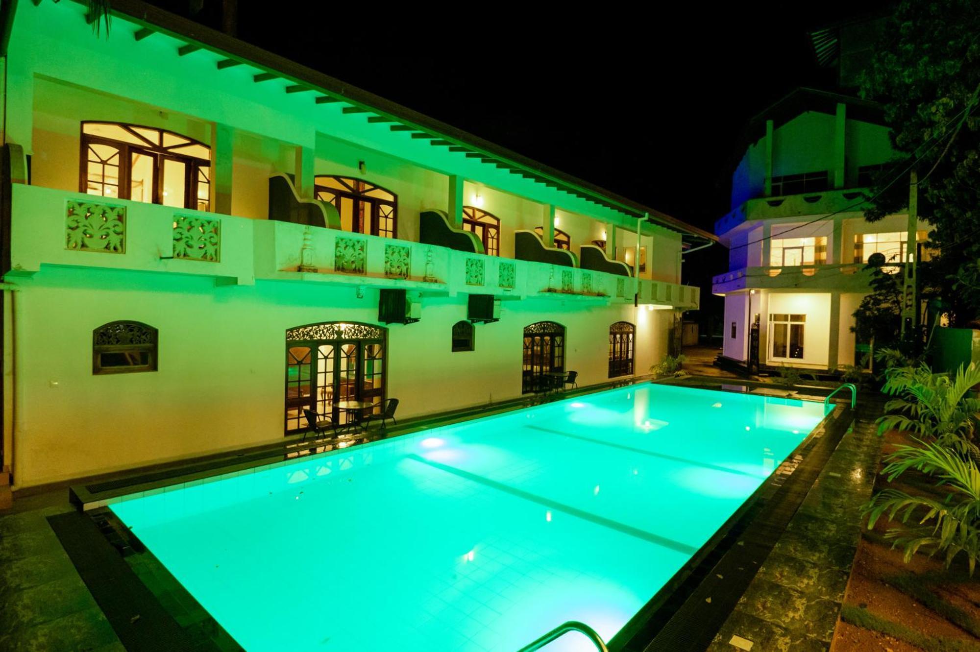 Prince Beach Hotel Bentota Ngoại thất bức ảnh