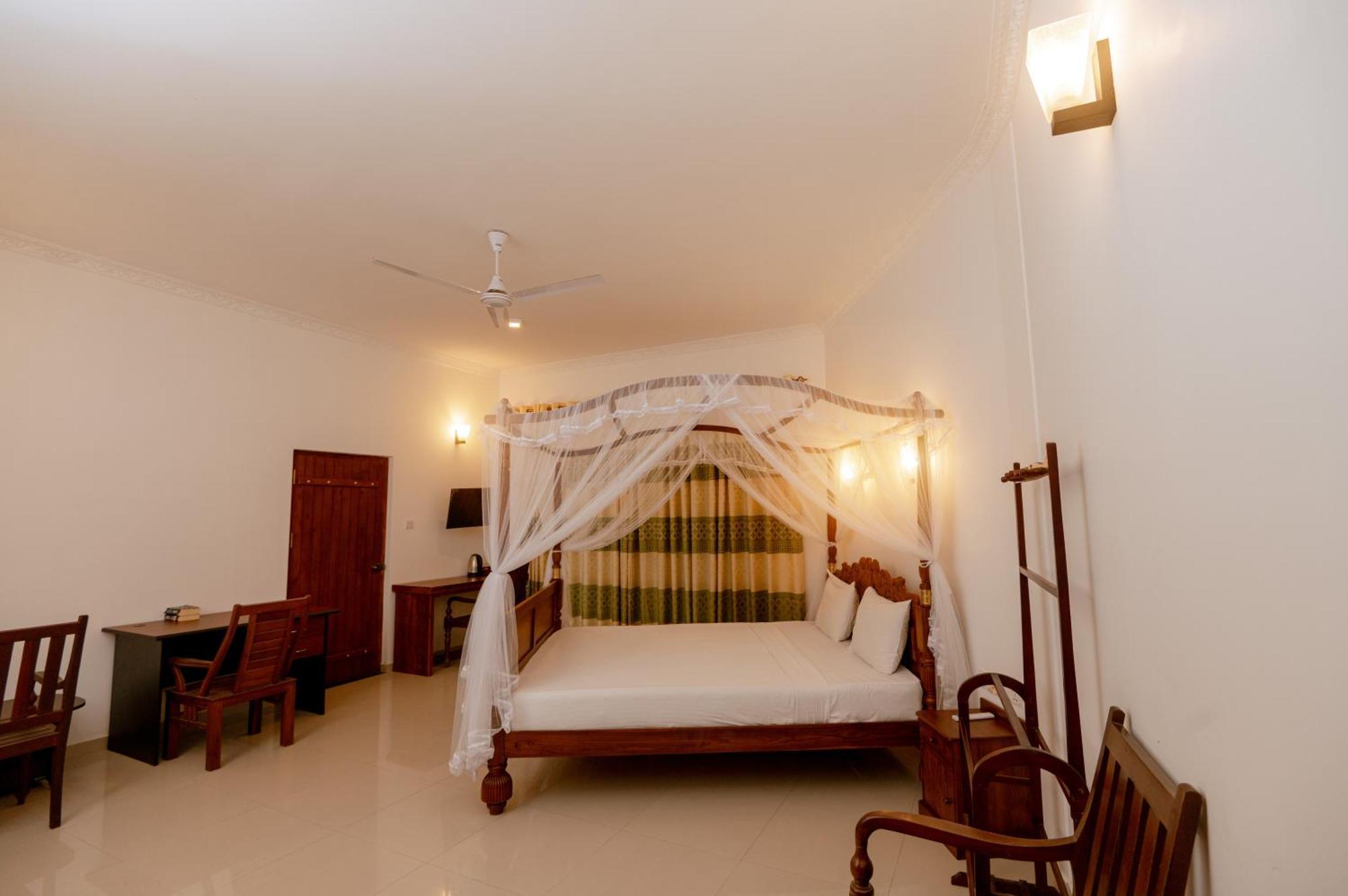 Prince Beach Hotel Bentota Ngoại thất bức ảnh