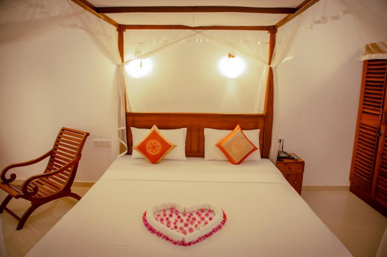 Prince Beach Hotel Bentota Ngoại thất bức ảnh