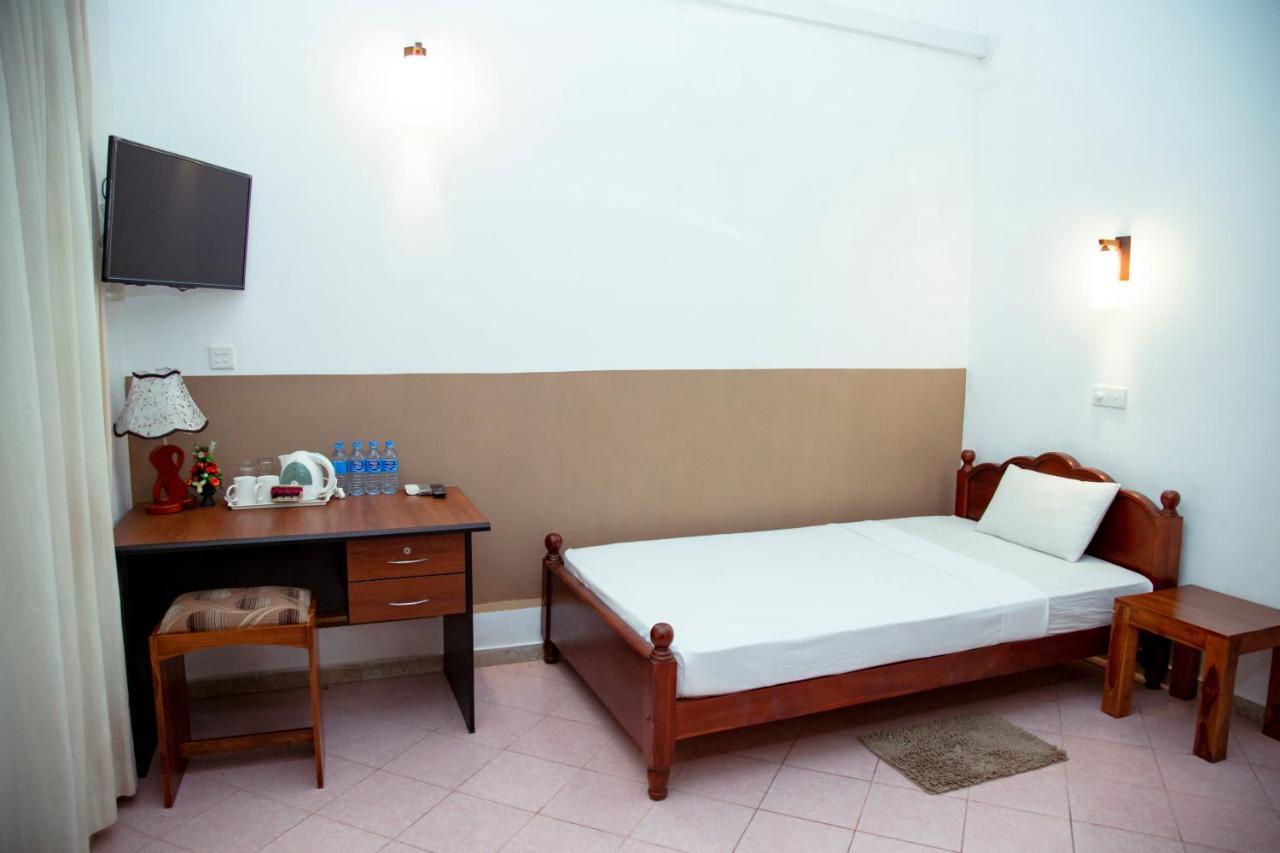 Prince Beach Hotel Bentota Ngoại thất bức ảnh