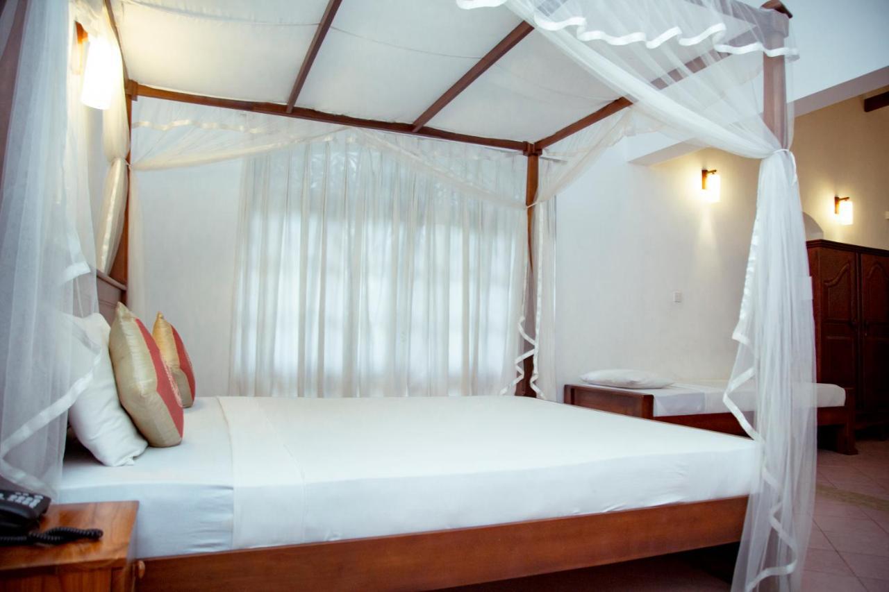 Prince Beach Hotel Bentota Ngoại thất bức ảnh