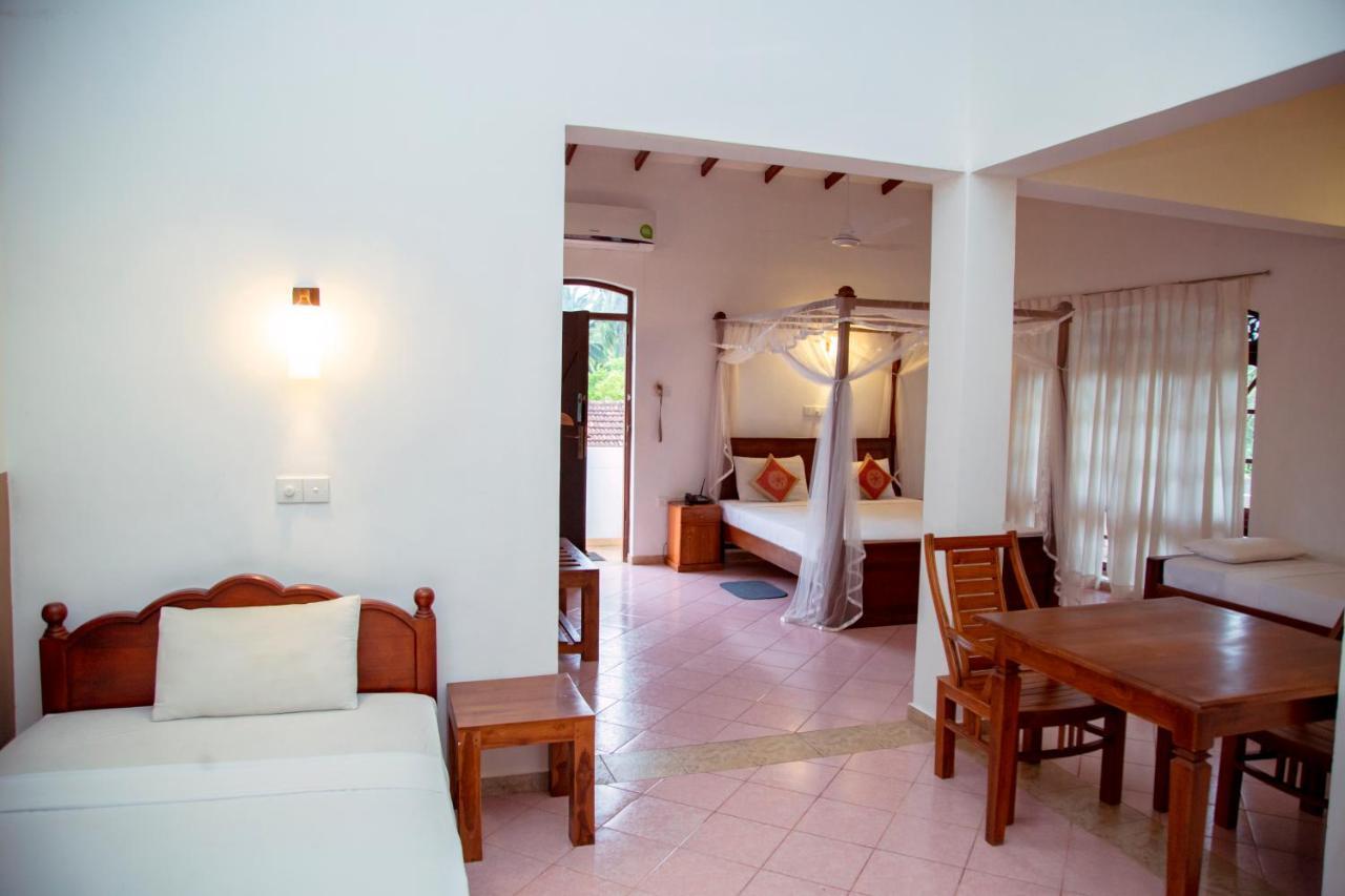 Prince Beach Hotel Bentota Ngoại thất bức ảnh