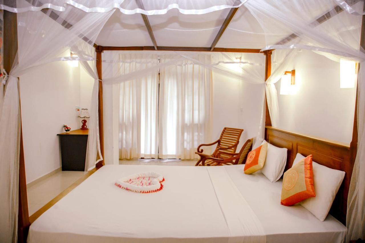 Prince Beach Hotel Bentota Ngoại thất bức ảnh