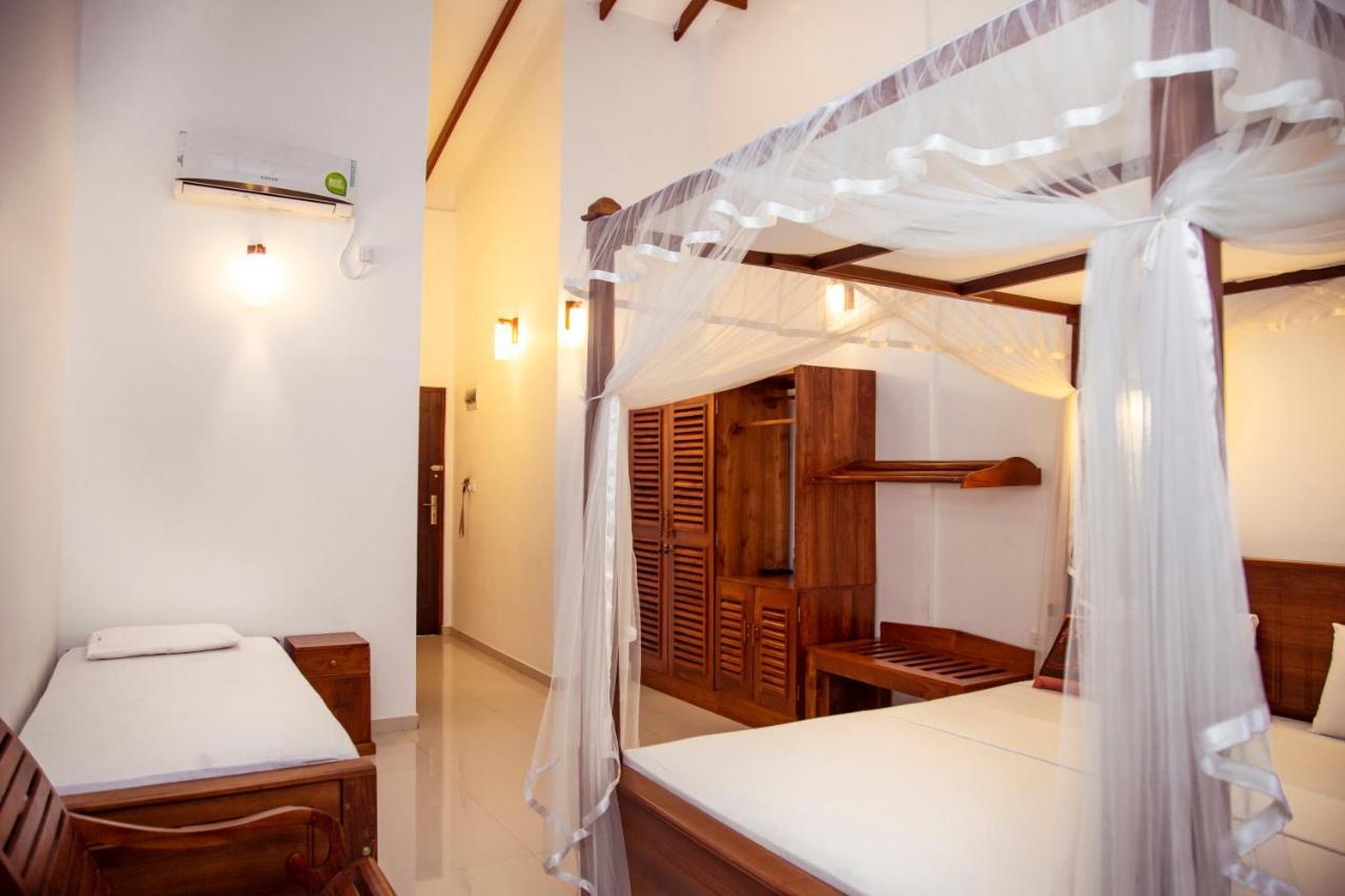 Prince Beach Hotel Bentota Ngoại thất bức ảnh