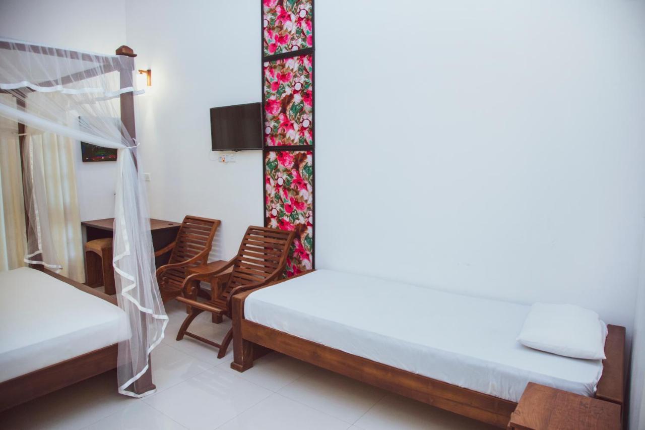 Prince Beach Hotel Bentota Ngoại thất bức ảnh